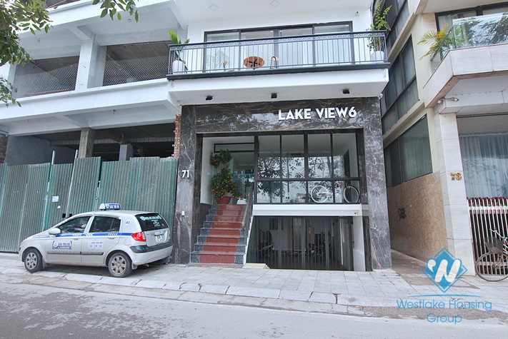 Lake view place to make an office in Nhat Chieu, Tay Ho