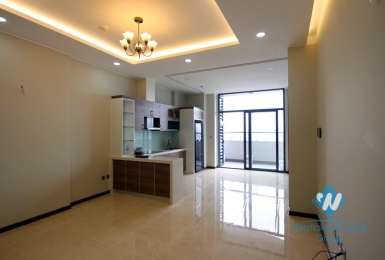 High floor apartment waiting to be furnished in Cau Giay district, Ha Noi
