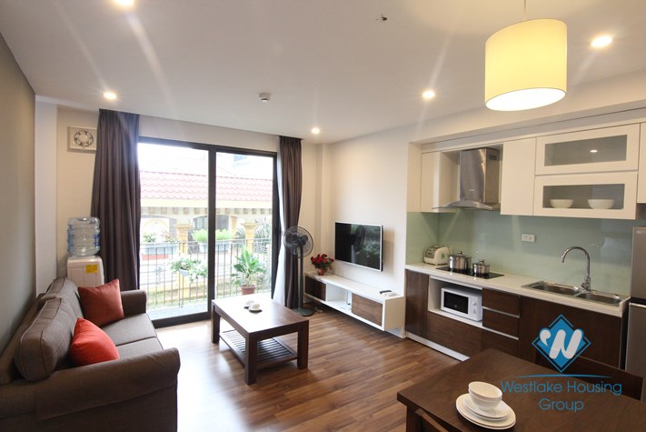 Clean and new apartment for rent in Ba Dinh district, Near Lotte building