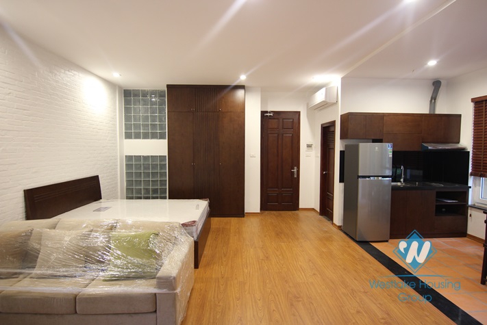 Nice studio apartment for rent in Nhat Chieu, Tay Ho, Hanoi