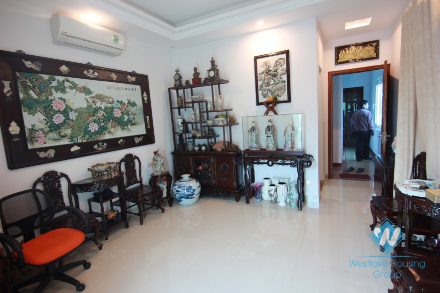 Nice house - office with elevator for rent in Ba Dinh area 