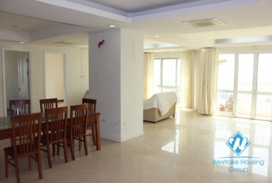 Big apartment for lease in Ciputra