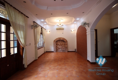 A chaming house with 6 bedrooms, for rent in Tay Ho area