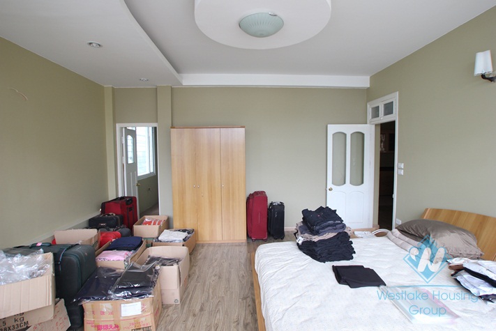Apartment for rent in Giang Van Minh st, Ba Dinh, Ha Noi