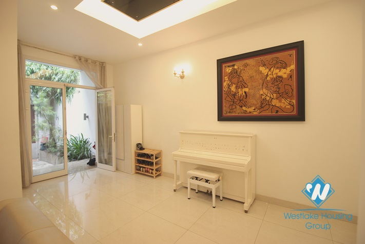 Modern and high quality house for rent in Tay Ho area