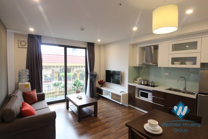 Clean and new apartment for rent in Ba Dinh district, Near Lotte building