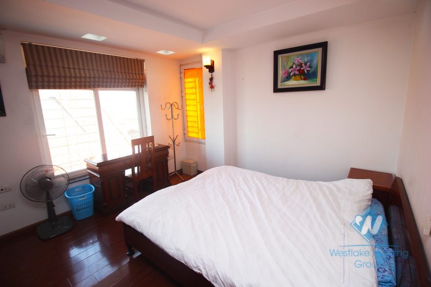 One bedroom apartment for rent in Van Bao street, Ba Dinh district, Ha Noi