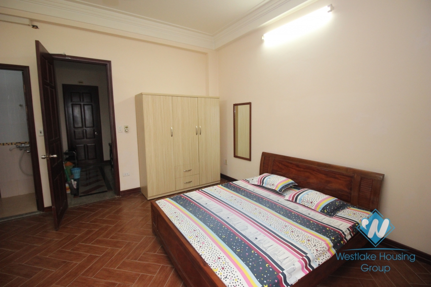 Cheap price and bright apartment for rent in Cau giay district 