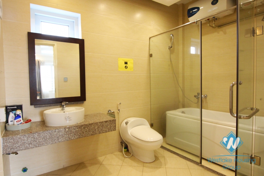 Good quality one bedroom apartment in Ba Dinh area