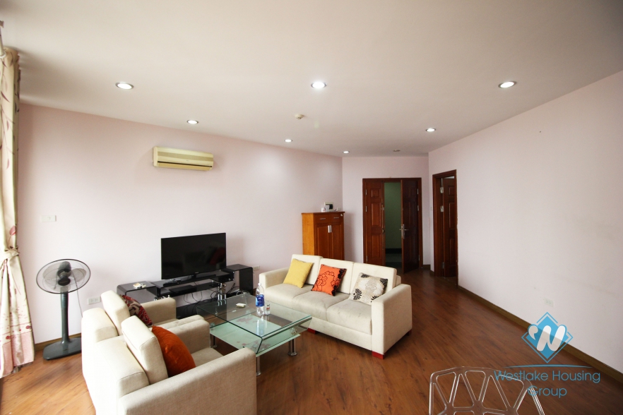Perfect and good quality apartment with 3 bedrooms for rent in Xuan Thuy st, Cau giay district. 