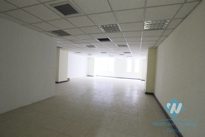 Office for rent in Kim Ma, Ba Dinh, Hanoi