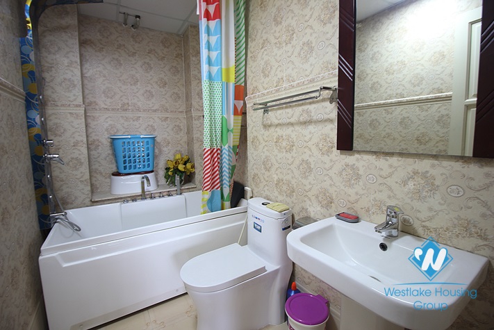 One bedrooms apartment leasing in Tran Vu st, Ba Dinh, Ha Noi
