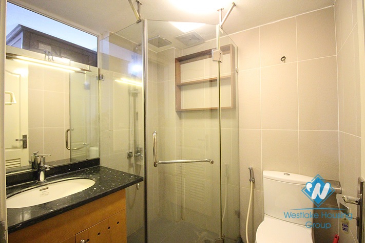Nice studio for lease in Truc Bach area, Ba Dinh, Hanoi