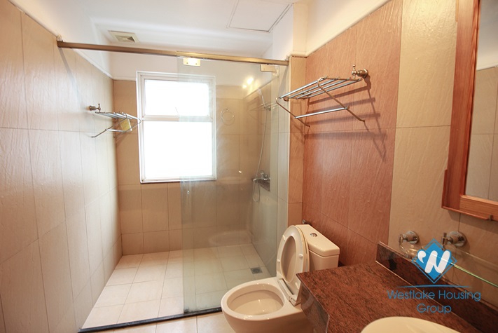 Morden and beautiful serviced apartment for rent in Truc Bach area, Ba Dinh, Ha Noi