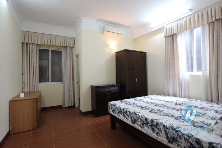 Cheap one bedroom apartment for rent in Hoan Kiem district, Hanoi