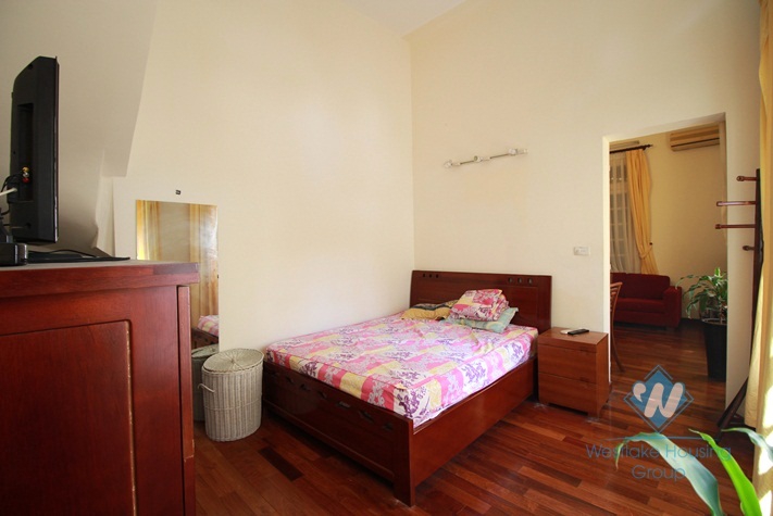 Good priced one bedroom apartment rental with great natural light