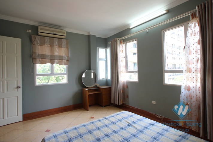 Bright one bedroom apartment for rent in Hoan Kiem district, Hanoi