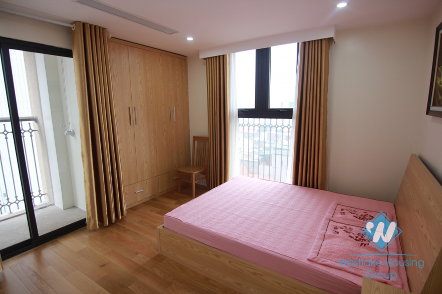 Luxury three bedrooms apartment for rent in Dong Da district, Ha Noi
