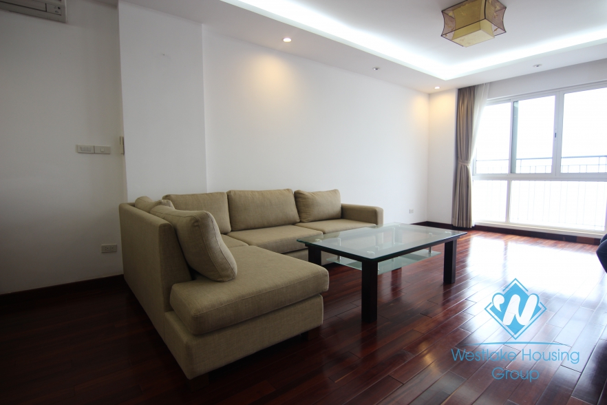 Rental 3 bedroom apartment with lake view in Xuan Dieu Tay Ho