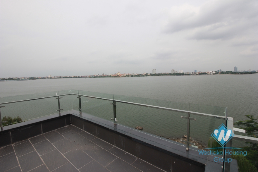Nice, full serviced studio for rent with lake view in Tay Ho, Hanoi 