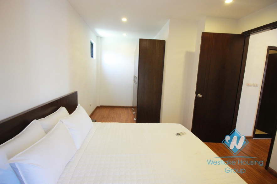 Gorgeous 2 bedrooms apartment for rent near Daewoo hotel, Kim Ma, Ba Dinh, Hanoi 