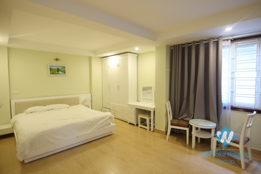 Nice apartment for rent in Yen Phu Street, Tay Ho, Ha Noi