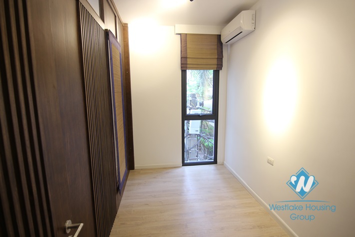 Brand new 2 bedrooms for rent in Ba Dinh district