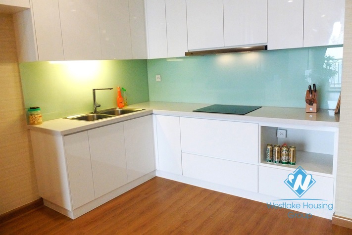 Brandnew three bedroom apartment for rent in Royal city