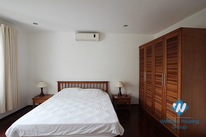 Luxury apartment for rent in Tay Ho area, Ha Noi