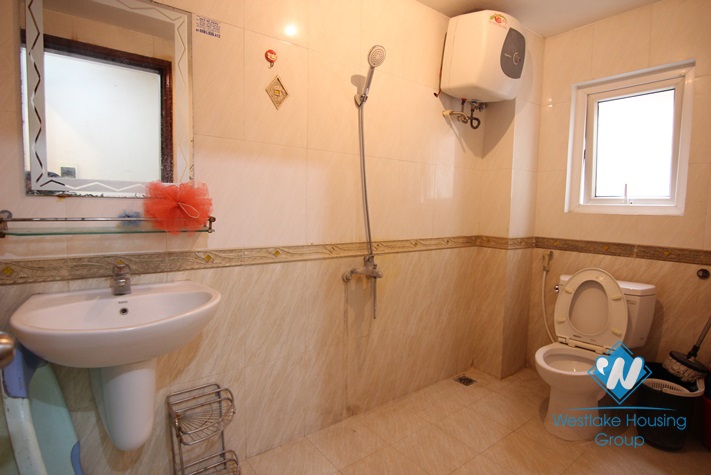 Nice and cozy house for rent in Au Co, Ha Noi