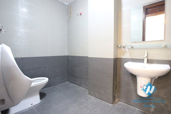 Brand new serviced apartment for lease in Thuy Khue, high floor