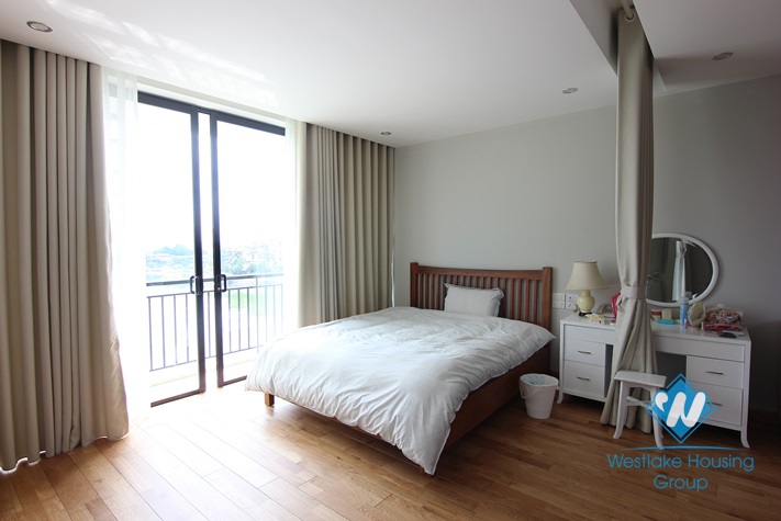 Spacious studio with lakeview balcony for rent in Tay Ho