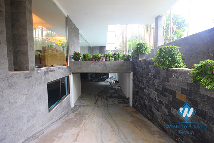 Beautiful apartment with 4 bedrooms for rent in Dang Thai Mai street, Tay Ho, Hanoi