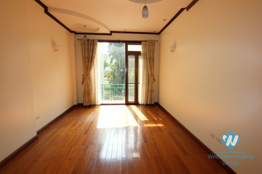 A lovely house with garden, high ceiling and lots of light available for rent in Tay Ho