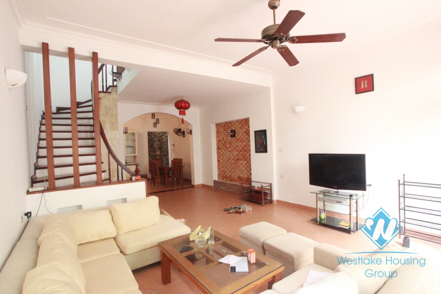 Charming house for rent in Au Co Street, Tay Ho, Hanoi, Quiet location