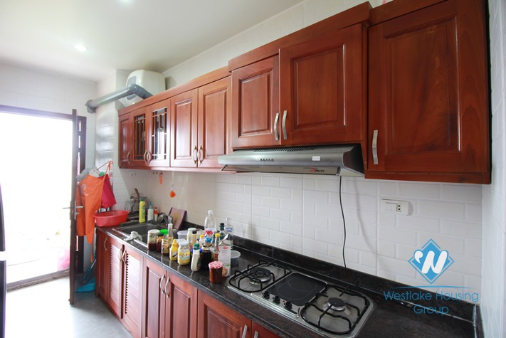 Nice and lake view apartment for rent in Ngoc Khanh Street, Ba Dinh, Hanoi.