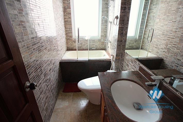 Cosy one bedroom serviced apartment in Truc  Bach area, Ba Dinh, Hanoi