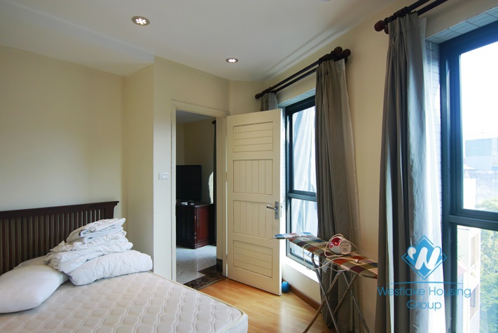 Two bedrooms apartment for rent in Hao Nam st, Dong Da district, Hanoi