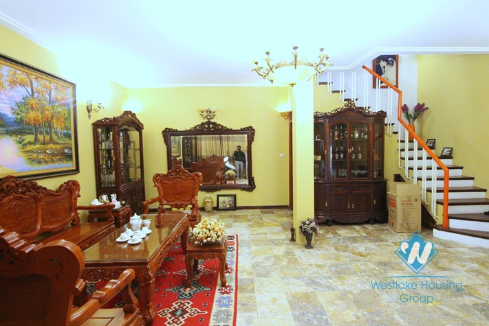 Cosy house for rent in Nghi Tam Village, Tay Ho District, Ha Noi