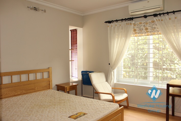 Nice house  for rent in Lac Long Quan street,Tay Ho, Ha Noi
