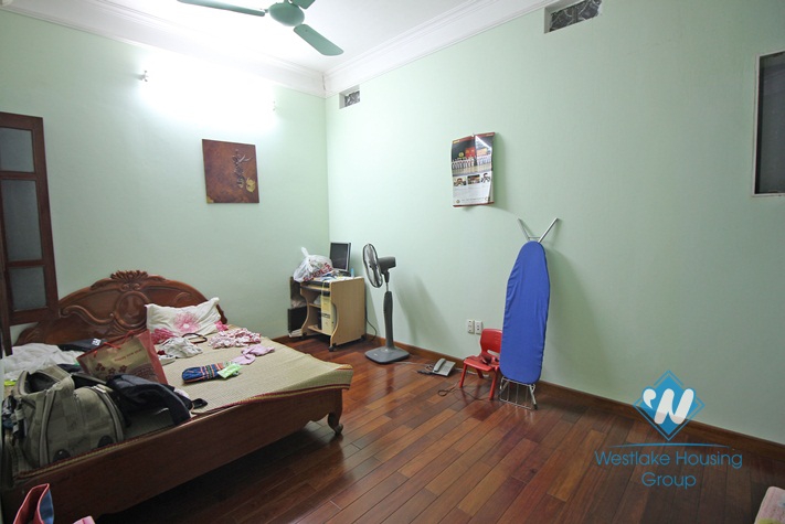 Large and luxurious house for rent in Ba Dinh District