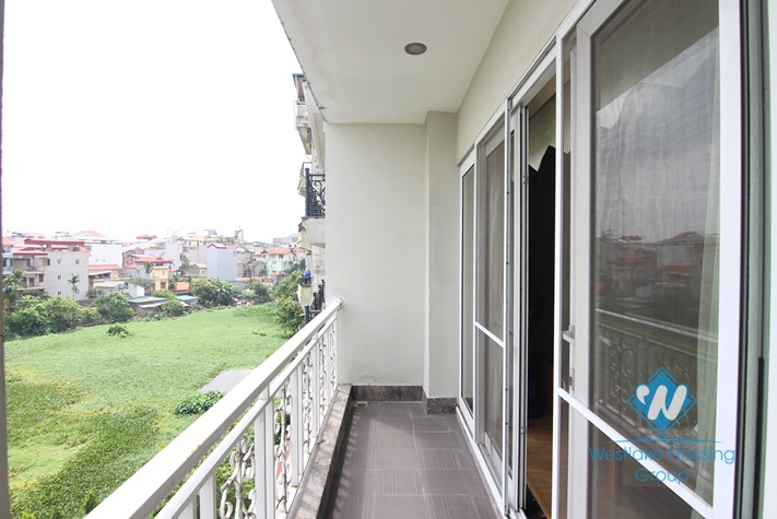 Spacious good quality apartment for rent on Xuan Dieu, Tay Ho