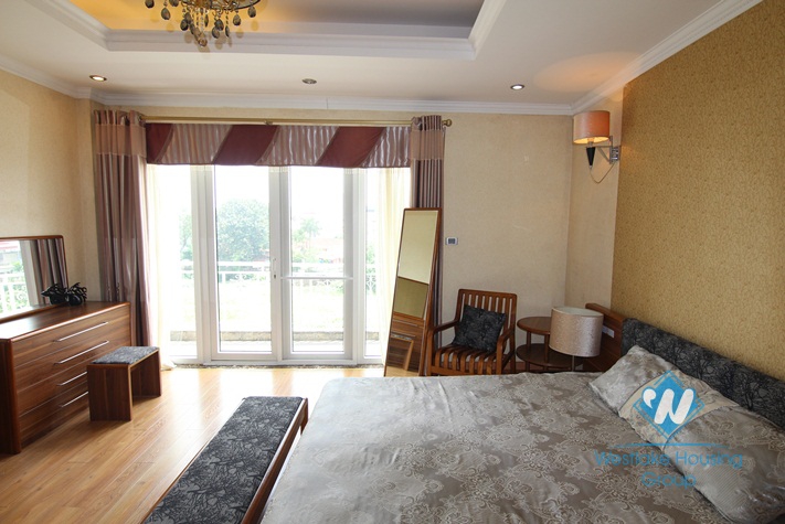 Spacious good quality apartment for rent on Xuan Dieu, Tay Ho