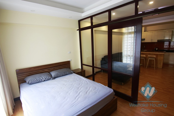Nice 01 bedroom 45sqm for rent in Ba Dinh district, Ha Noi