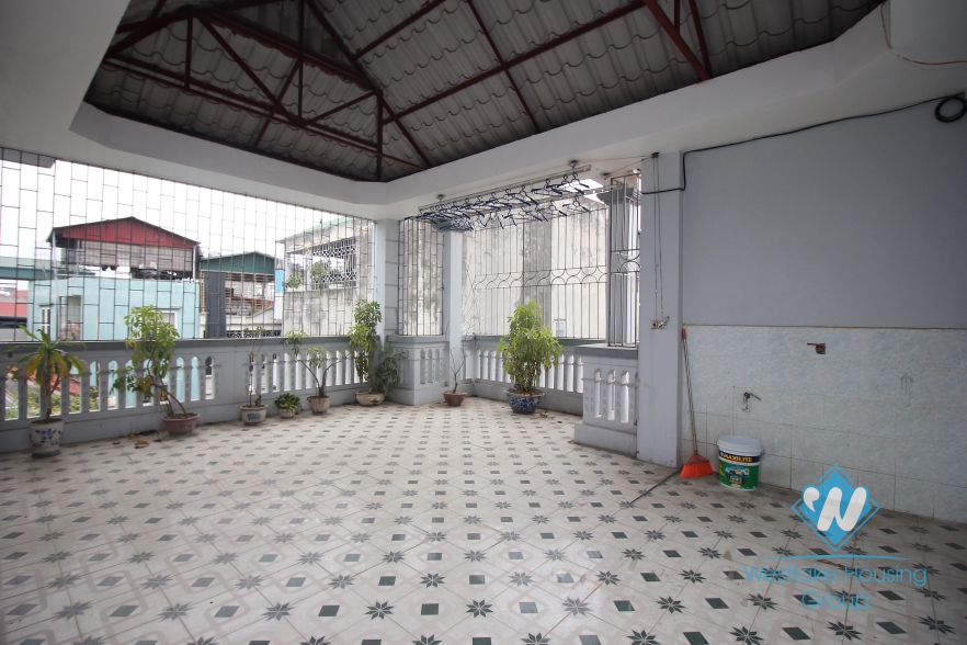 House with big yard for rent in Hai Ba Trung district, Hanoi