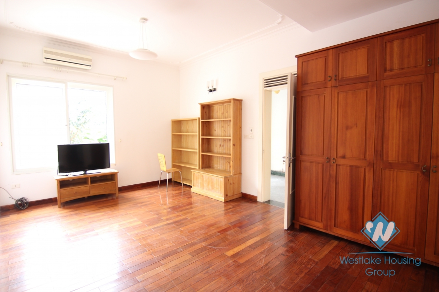 Nice house with outside swiming pool for rent in Tay Ho, Ha Noi