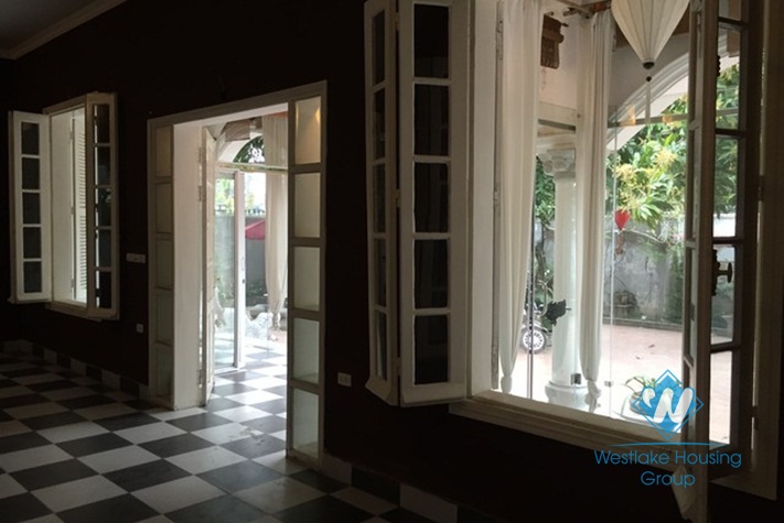 Nice and garden house for rent in Dang Thai Mai st, Tay Ho district