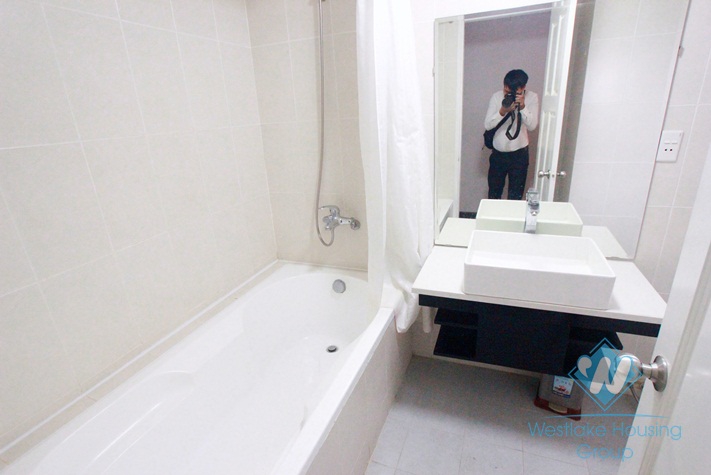 01 bedroom apartment for rent in Truc Bach area, Hanoi