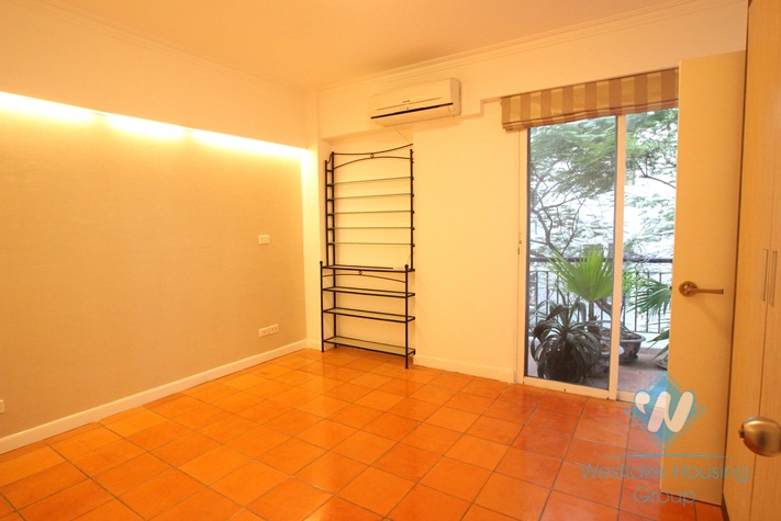 Lake view apartment with 3 bedrooms for lease in Truc Bach area.