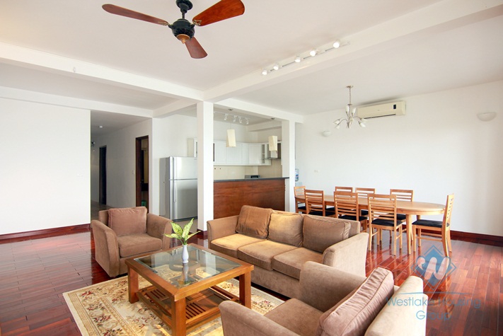 Lake view 3 bedroom apartment for rent in Tay Ho